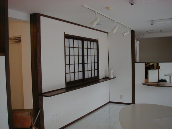 A（シルク）化粧品店  繭のような優しいお店